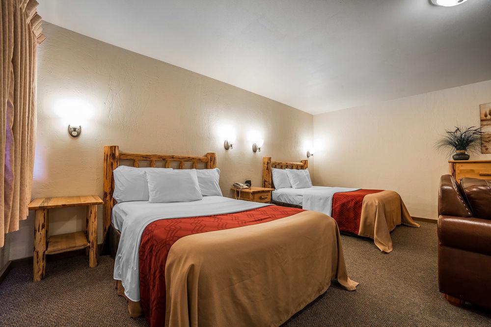 Econo Lodge Inn & Suites Kalispell - Glacier National Park Gateway Zewnętrze zdjęcie